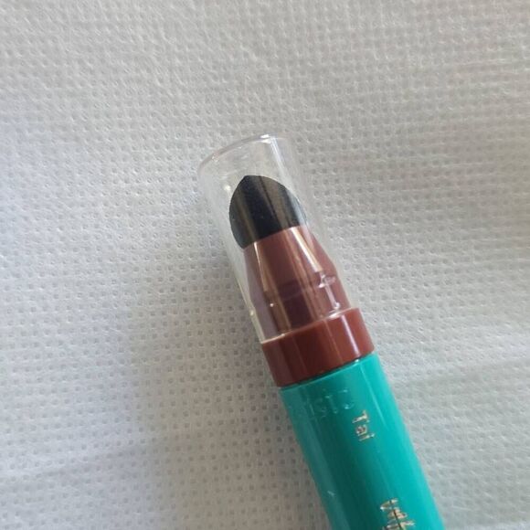 Thrive Causemetics infinity waterproof eyeshadow stick, Tai, Warm Cranberry Matt - Picture 4 of 4